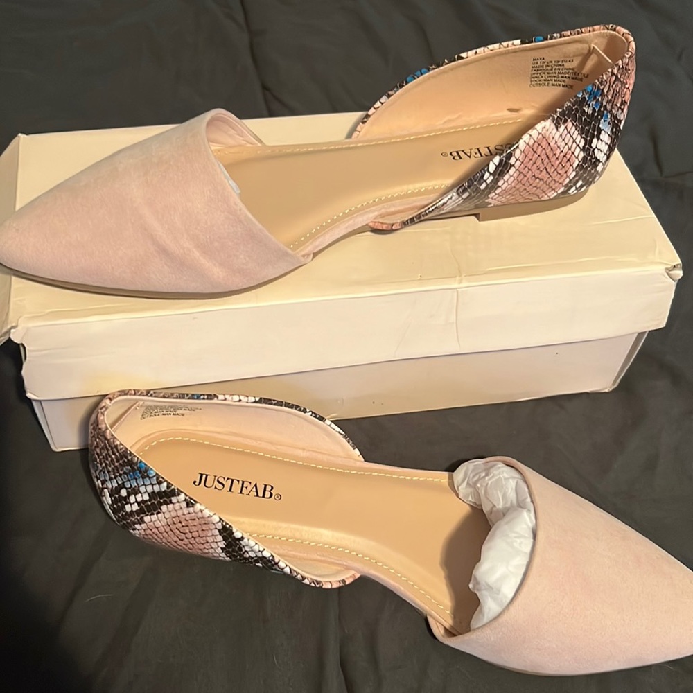Womens Blush Snake Flats